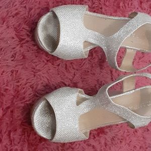 Highheels that are used